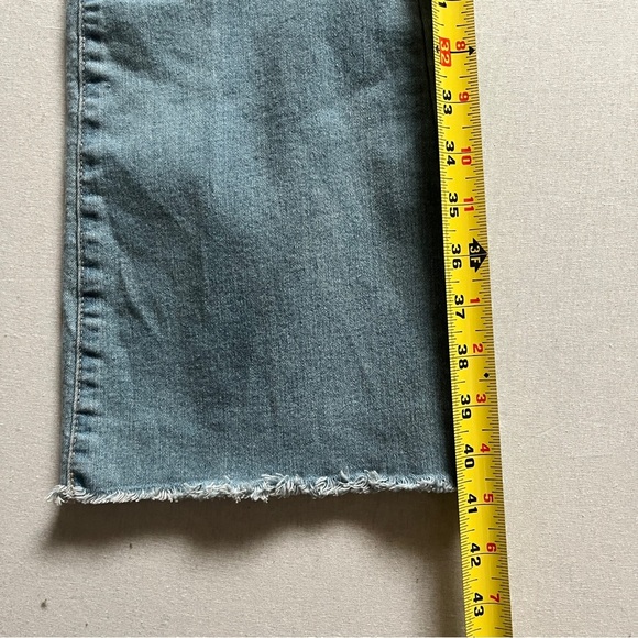 Levis 726 High rise Flare Jeans Light Wash Size 26 - Picture 7 of 9